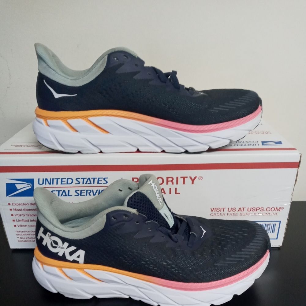 Hoka One One Clifton 7 Women's Running Shoes Blue Shifting Sand Size 8 EUC.